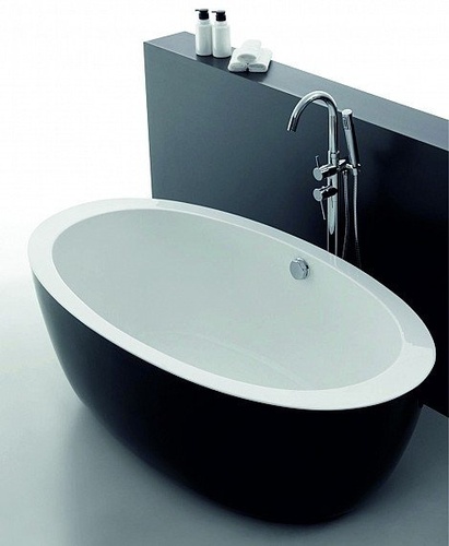 Стилна акрилна вана - ICS LB 1790 B